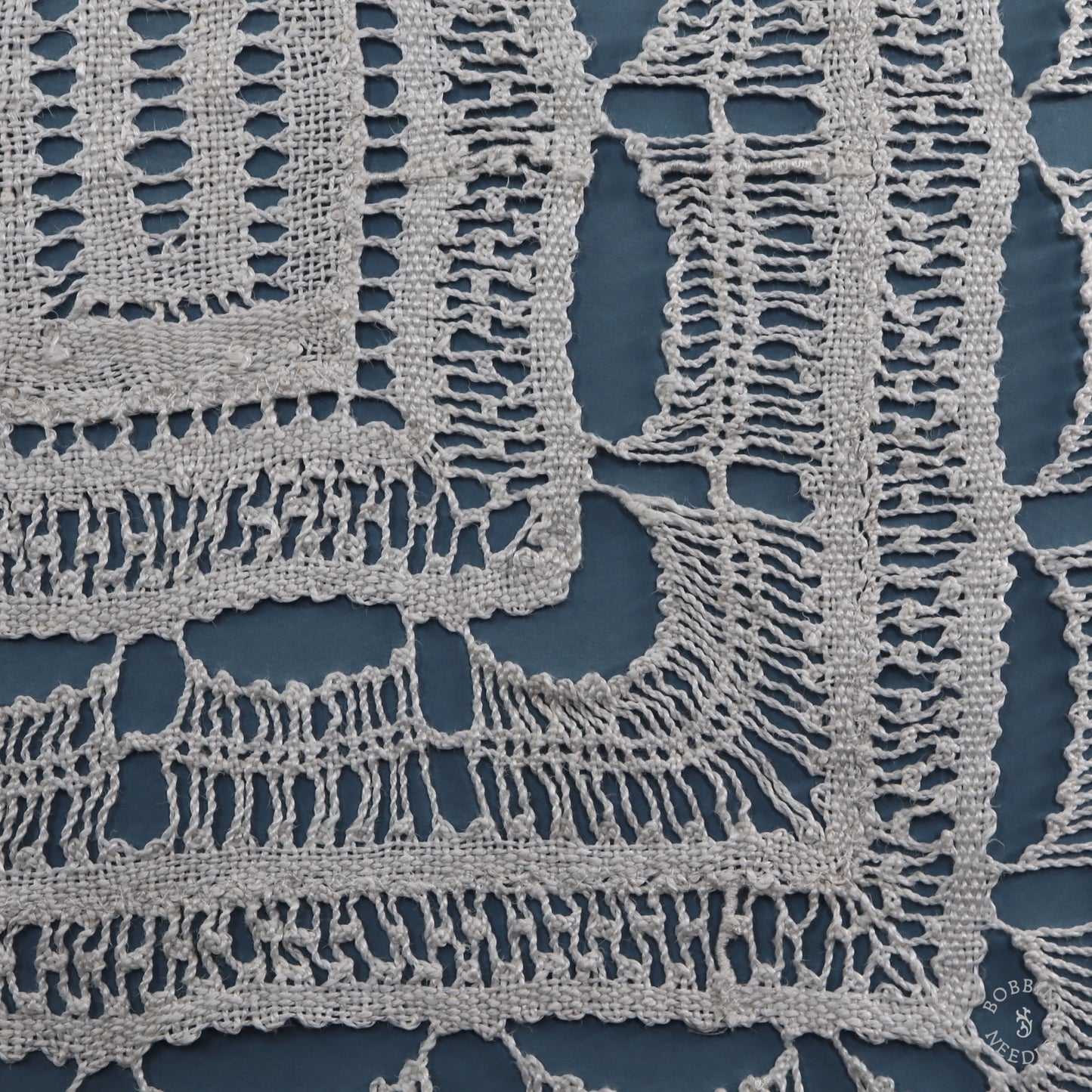 Rectangular Doily - Crown