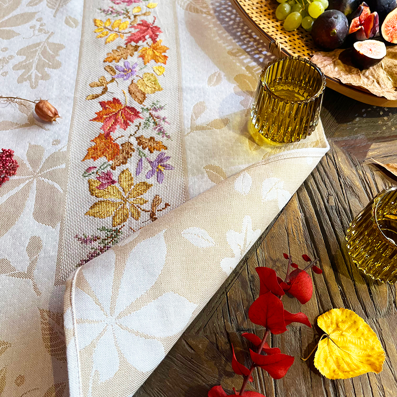 Autumn Elegance - Table Runner
