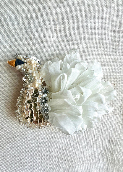 Large Swan - Silver & White
