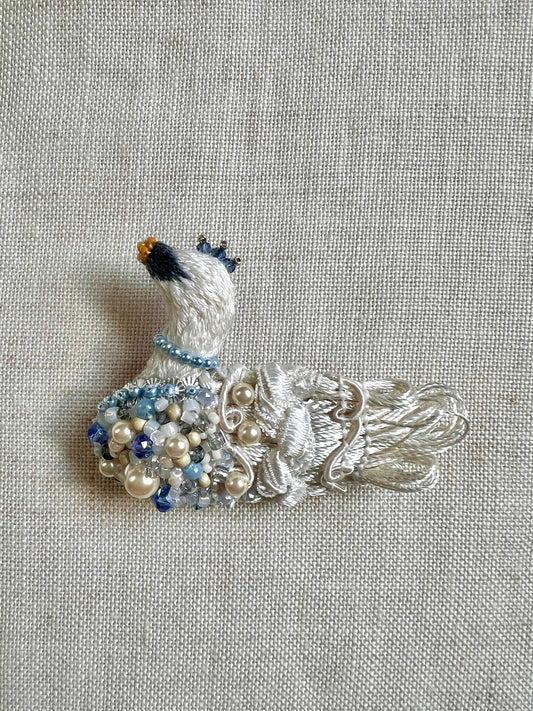 Small Swan - Ivory & Icy Blue