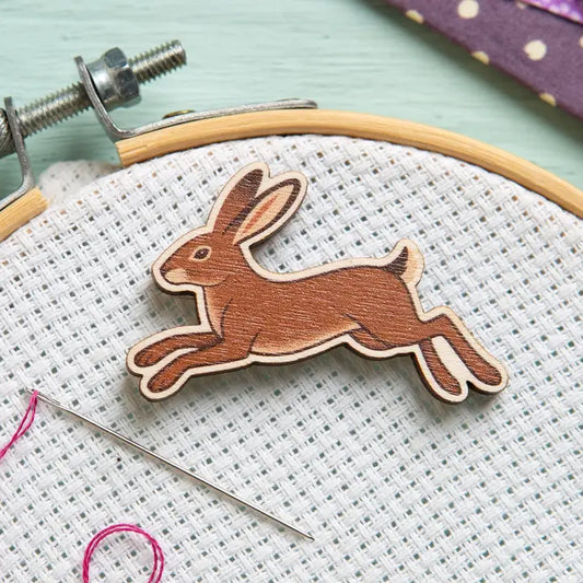 Hare Needle Minder