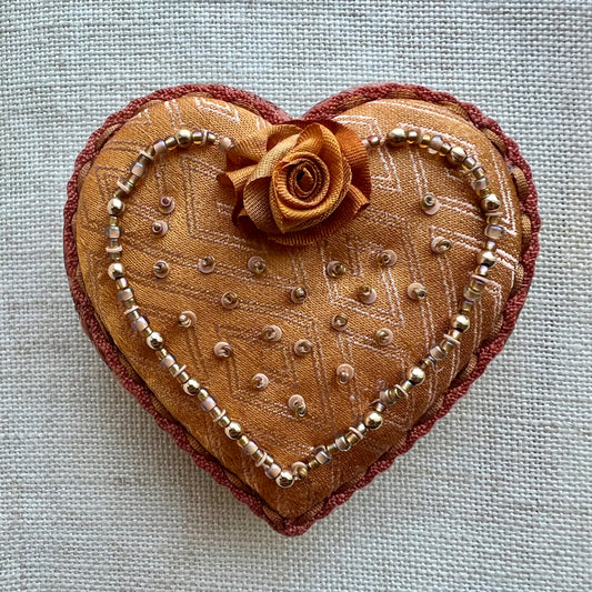 Caramel/Rust - Tiny Heart Box