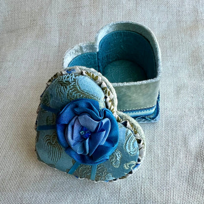 True Blue/Aquamarine - Tiny Heart Box