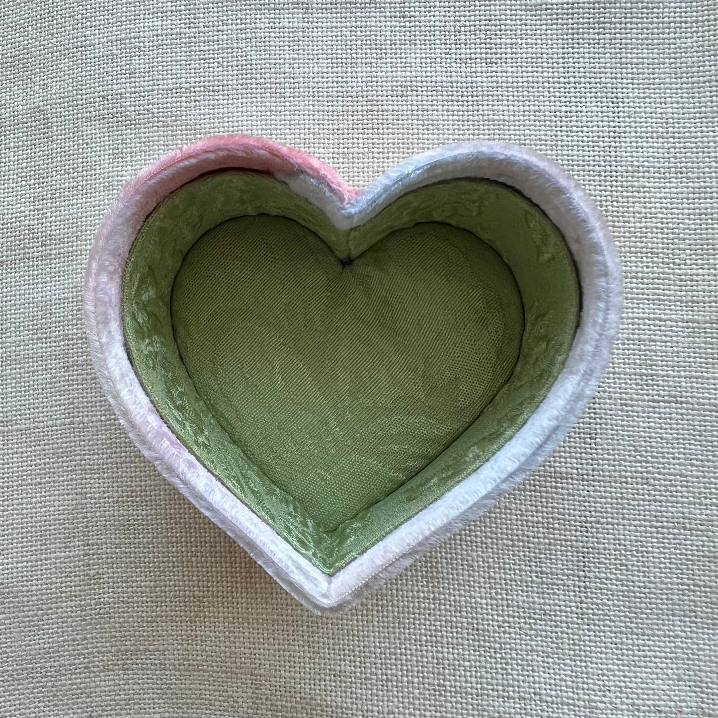 Dusty Rose/Pastel - Tiny Heart Box