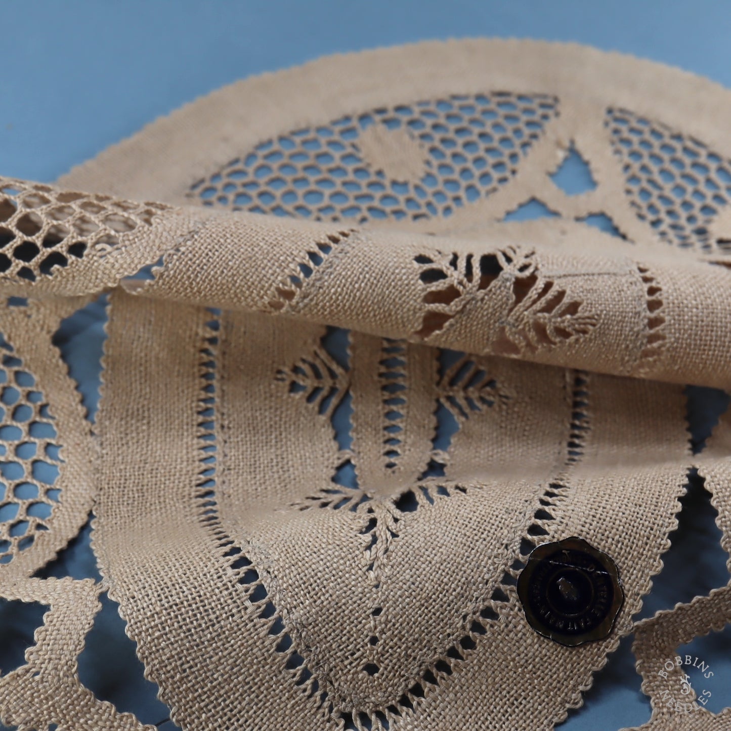Oval Doily - Pine