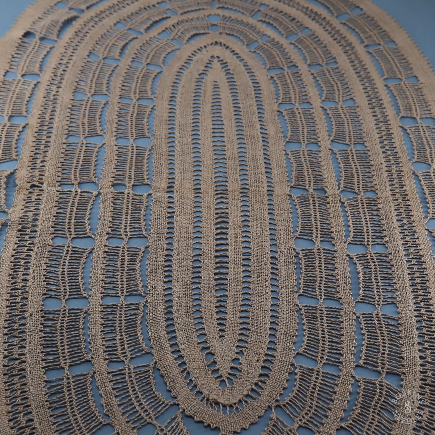 Oval Doily - Large Crown