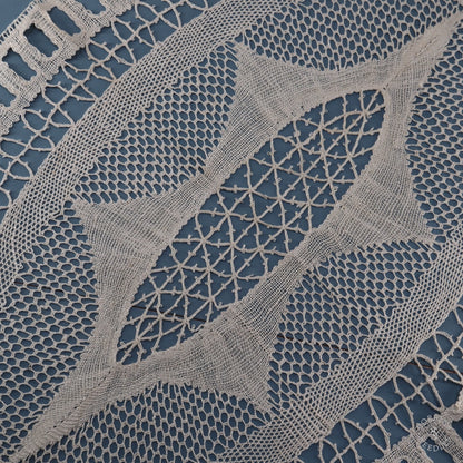 Oval Doily - Star