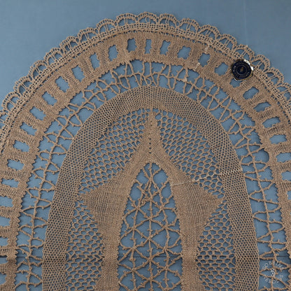 Oval Doily - Star