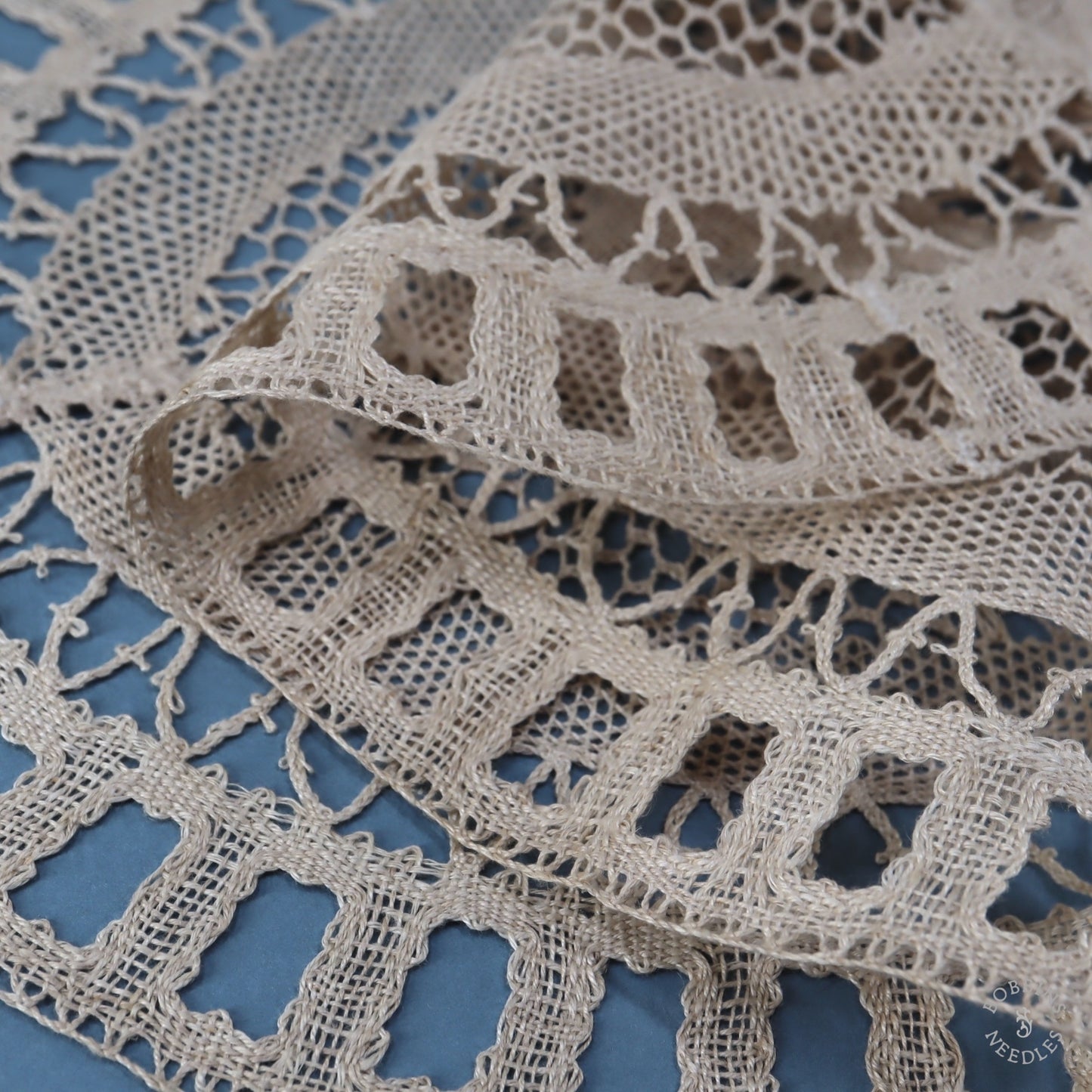 Oval Doily - Star