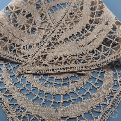 Triangular Doily - Winds