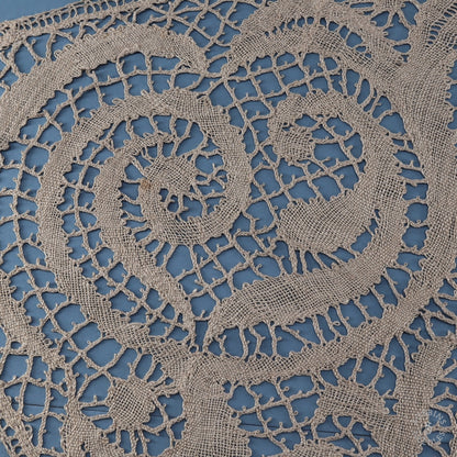 Triangular Doily - Winds