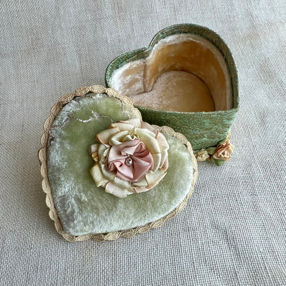 Sage/Peach- Tiny Heart Box