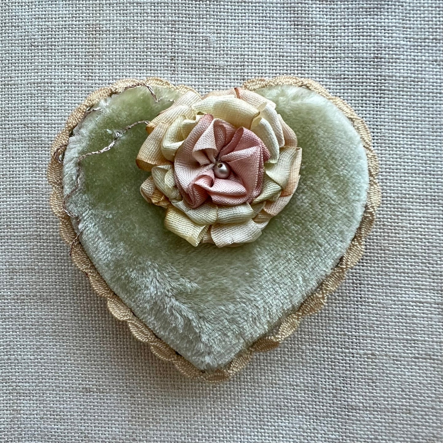 Sage/Peach- Tiny Heart Box