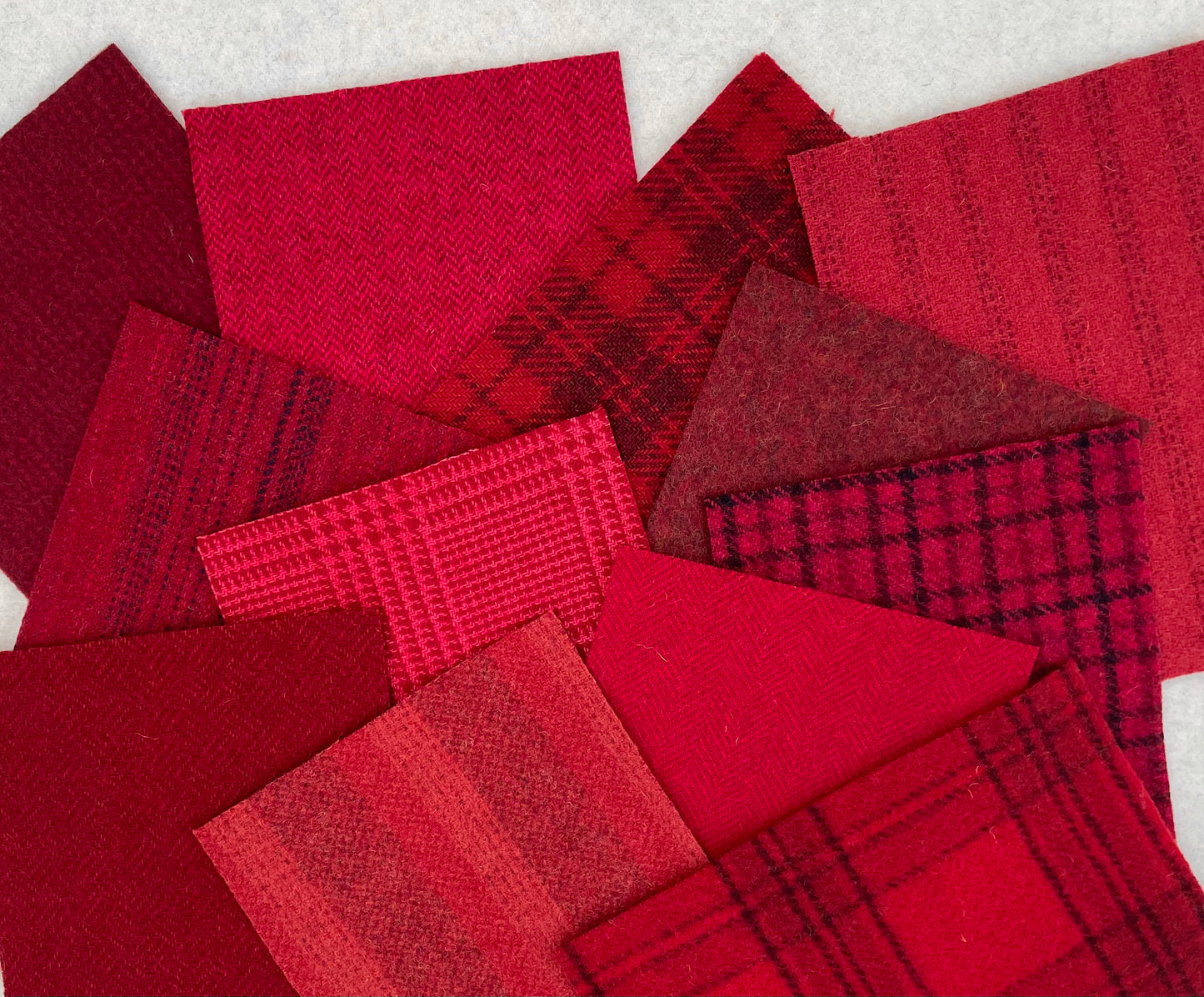 Red Appliqué Felt Pack