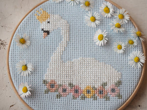 The Fairytale Swan - Cross Stitch Chart (Junior/Beginner)