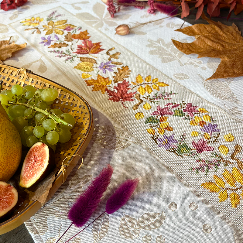 Autumn Elegance - Table Runner