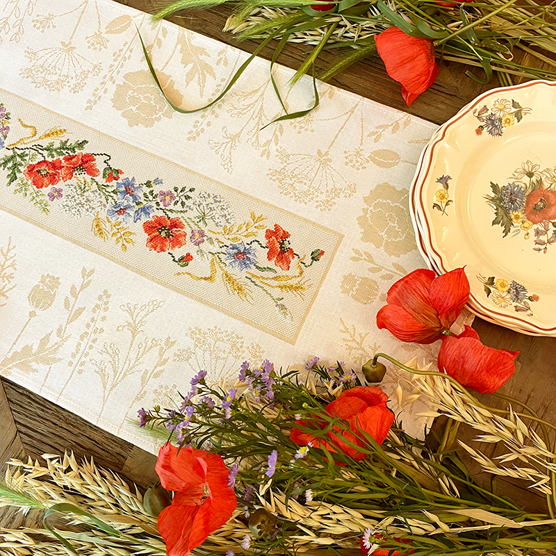 Summer Elegance Runner