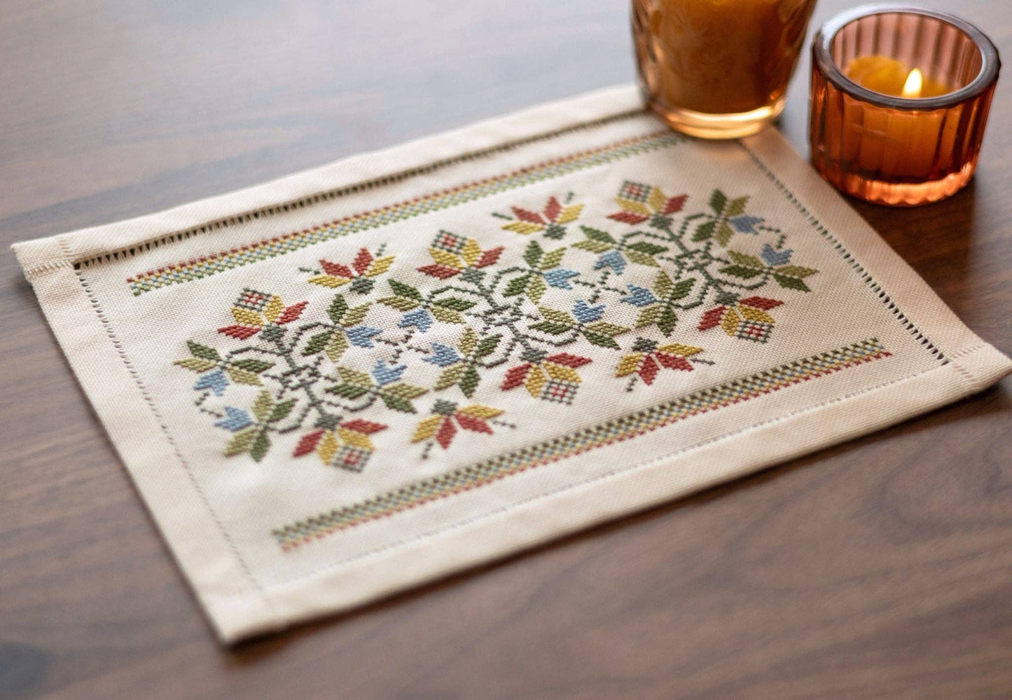 Little Leaves - Folk Embroidery Kit