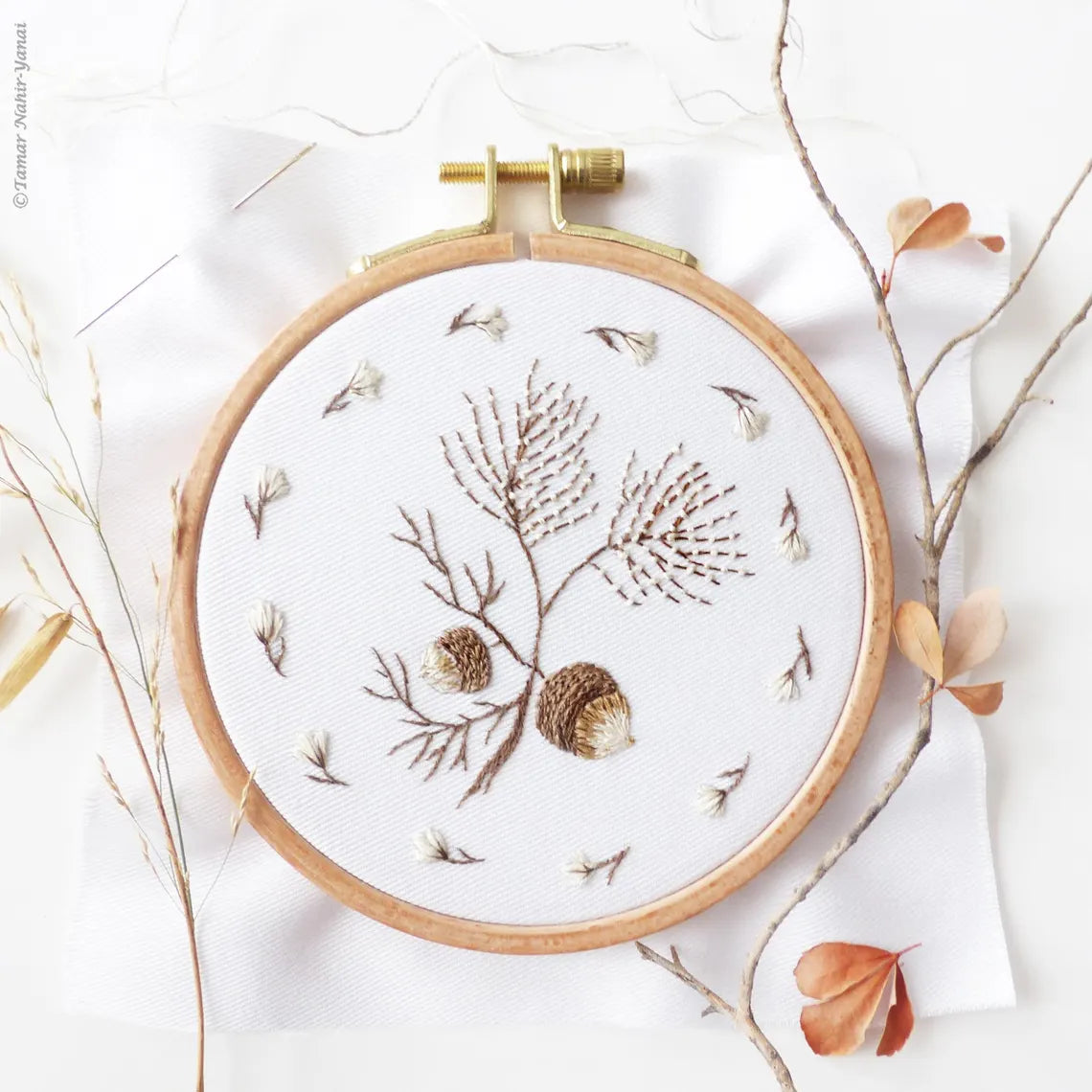 Two Acorns Kit