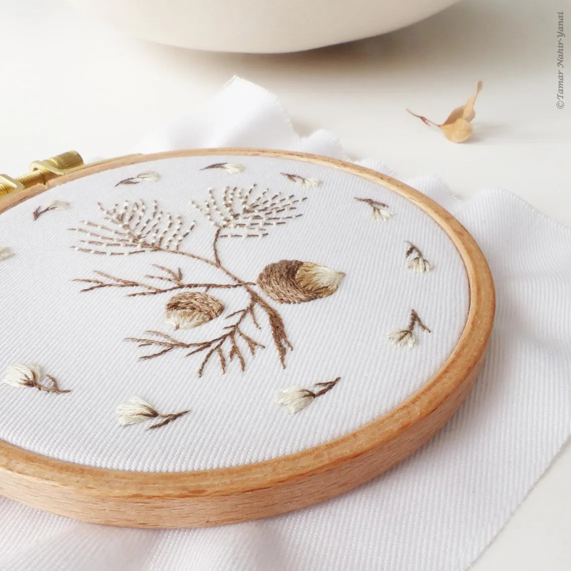 Two Acorns Kit