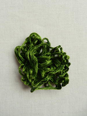 Au Ver a Soie - Silk Chenille 2126 (dark green)