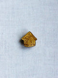 Picoti barn  button