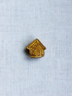 Picoti barn  button