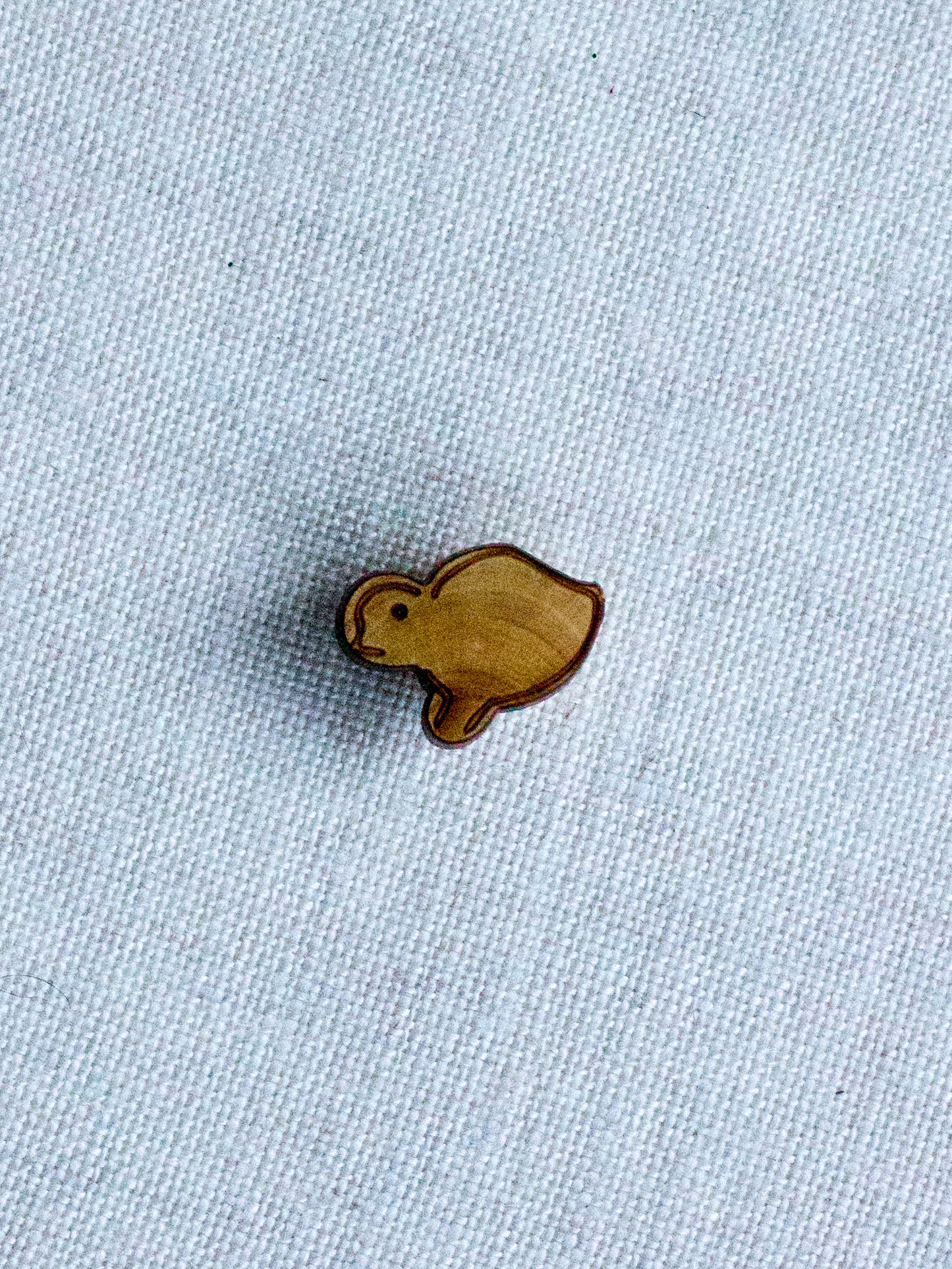 Picoti cheeping chick button