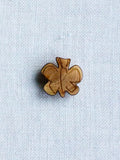Butterfly button