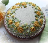 Roses and pearls kit - yellow