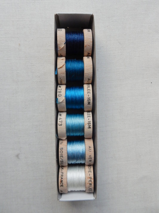 Soie Perlée Set - Blue