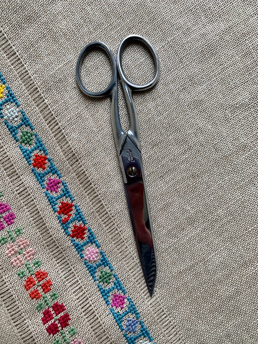 Scissors The French Needle